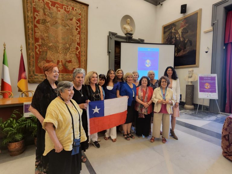 CHILENAS EN ROMA Y SUS EXPOSICIONES